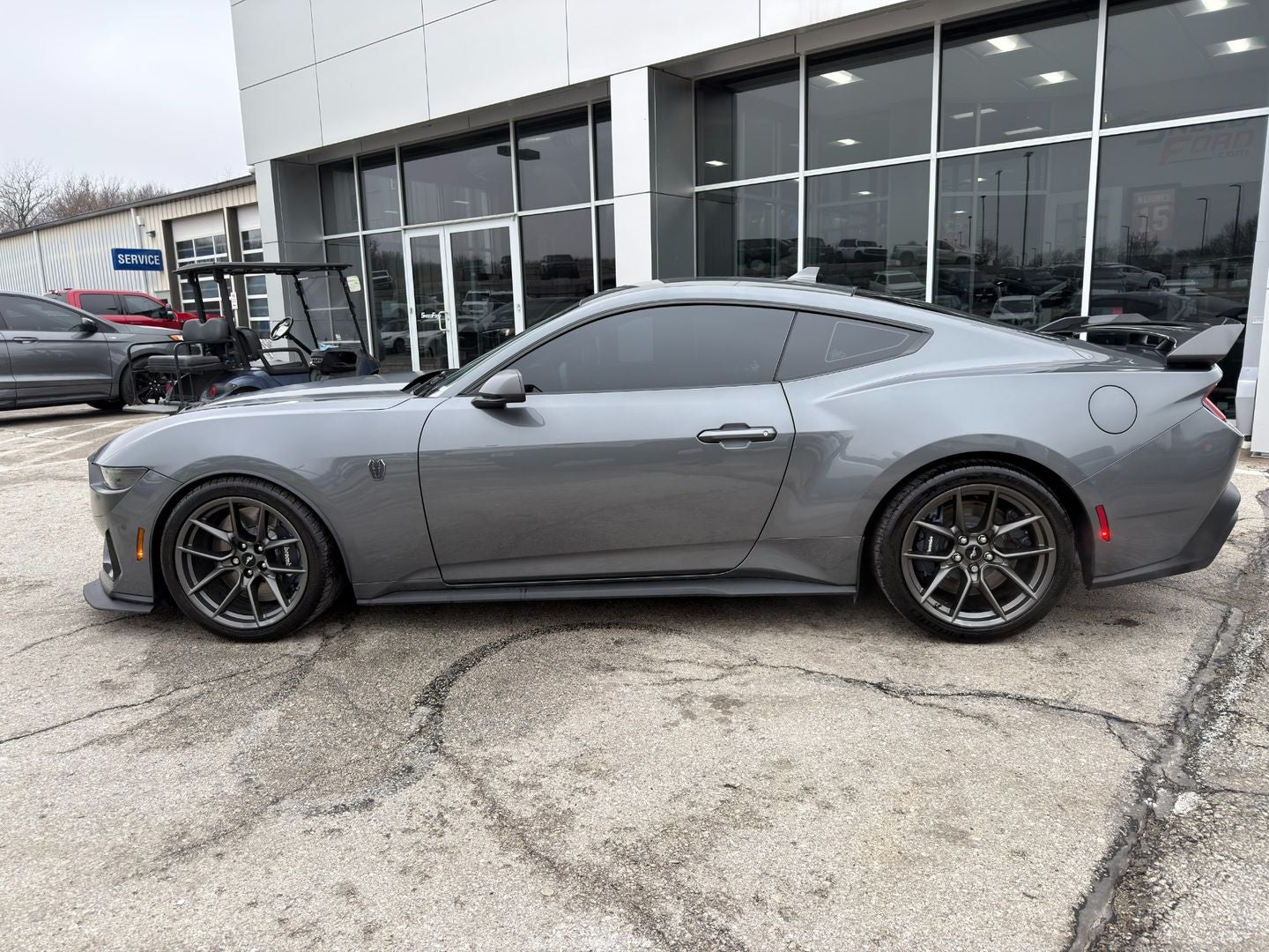 2024 Ford Mustang Dark Horse