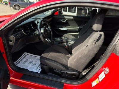 2020 Ford Mustang EcoBoost