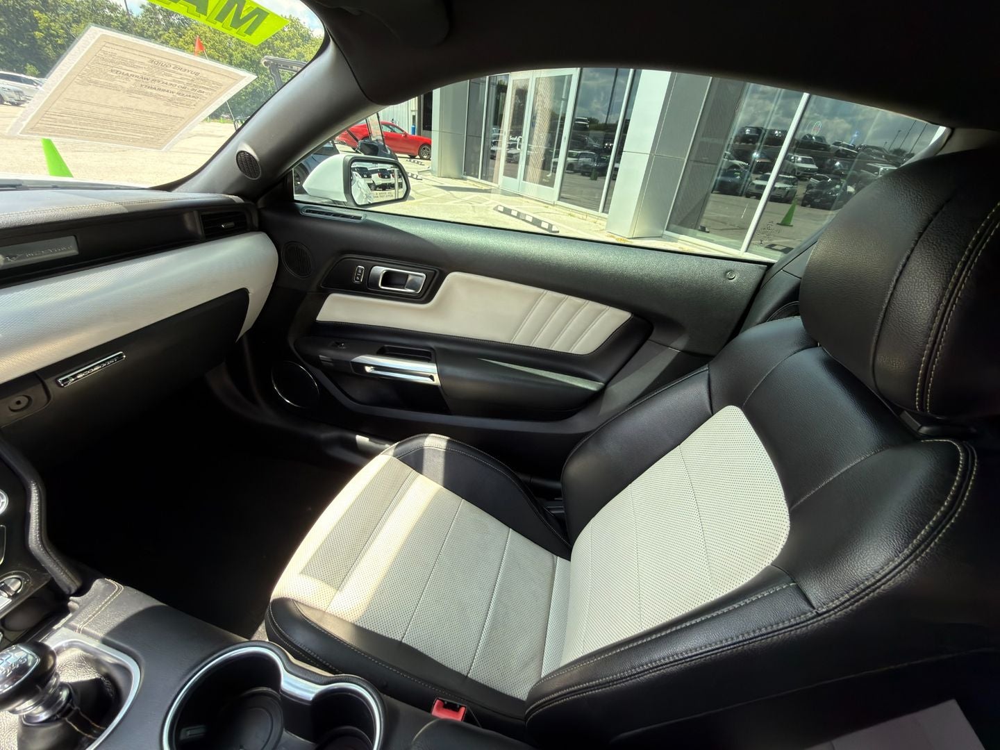 2022 Ford Mustang EcoBoost Premium