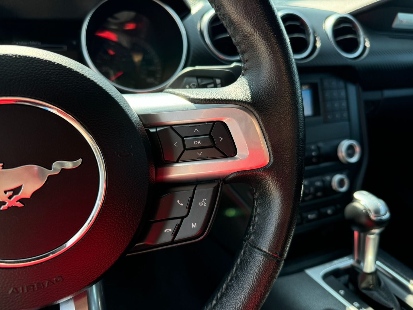 2021 Ford Mustang EcoBoost