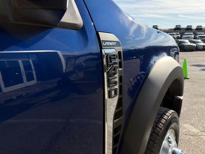 2026 Ford Chassis Cab F-450® LARIAT®