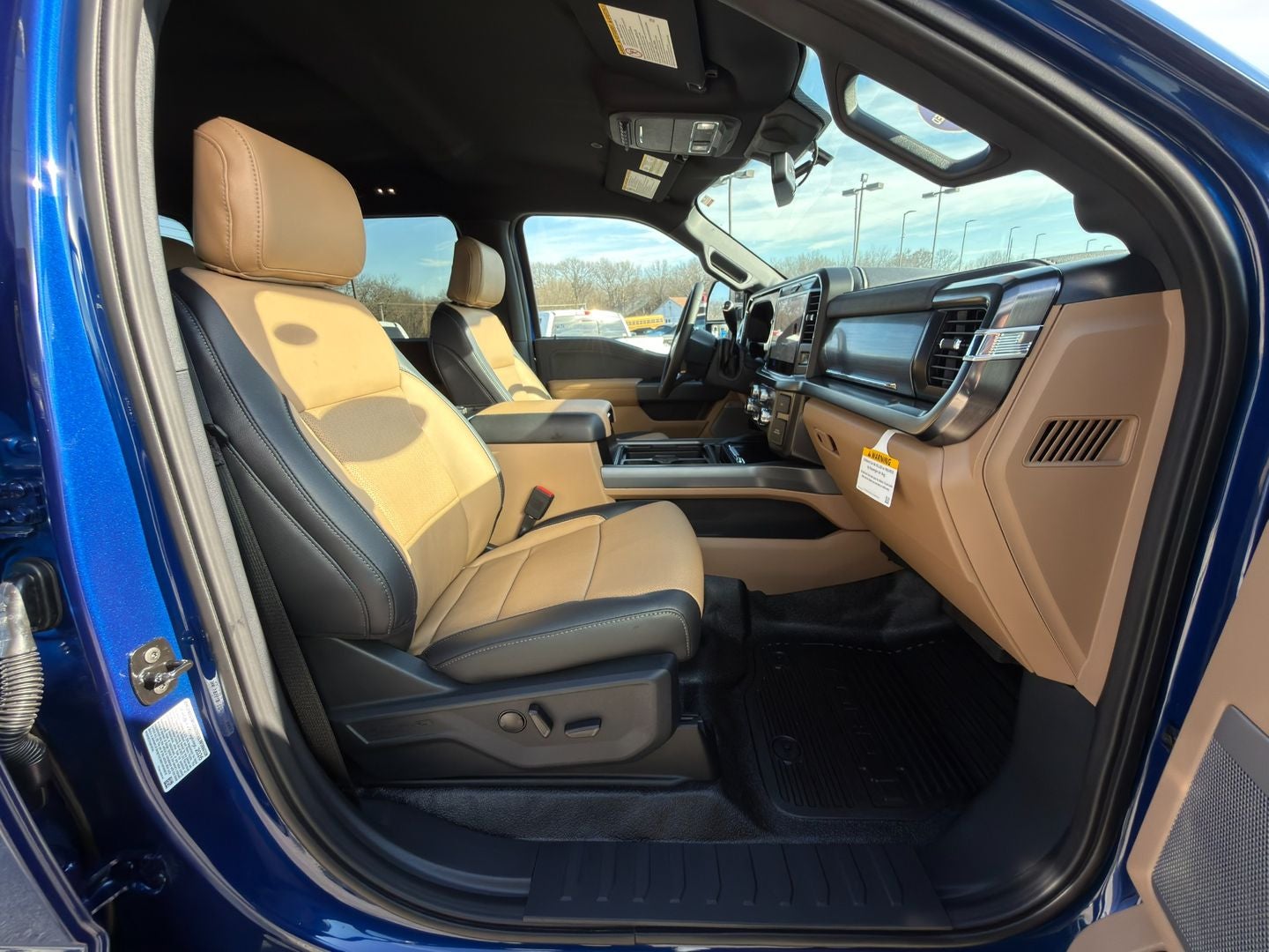 2026 Ford Chassis Cab F-450® LARIAT®