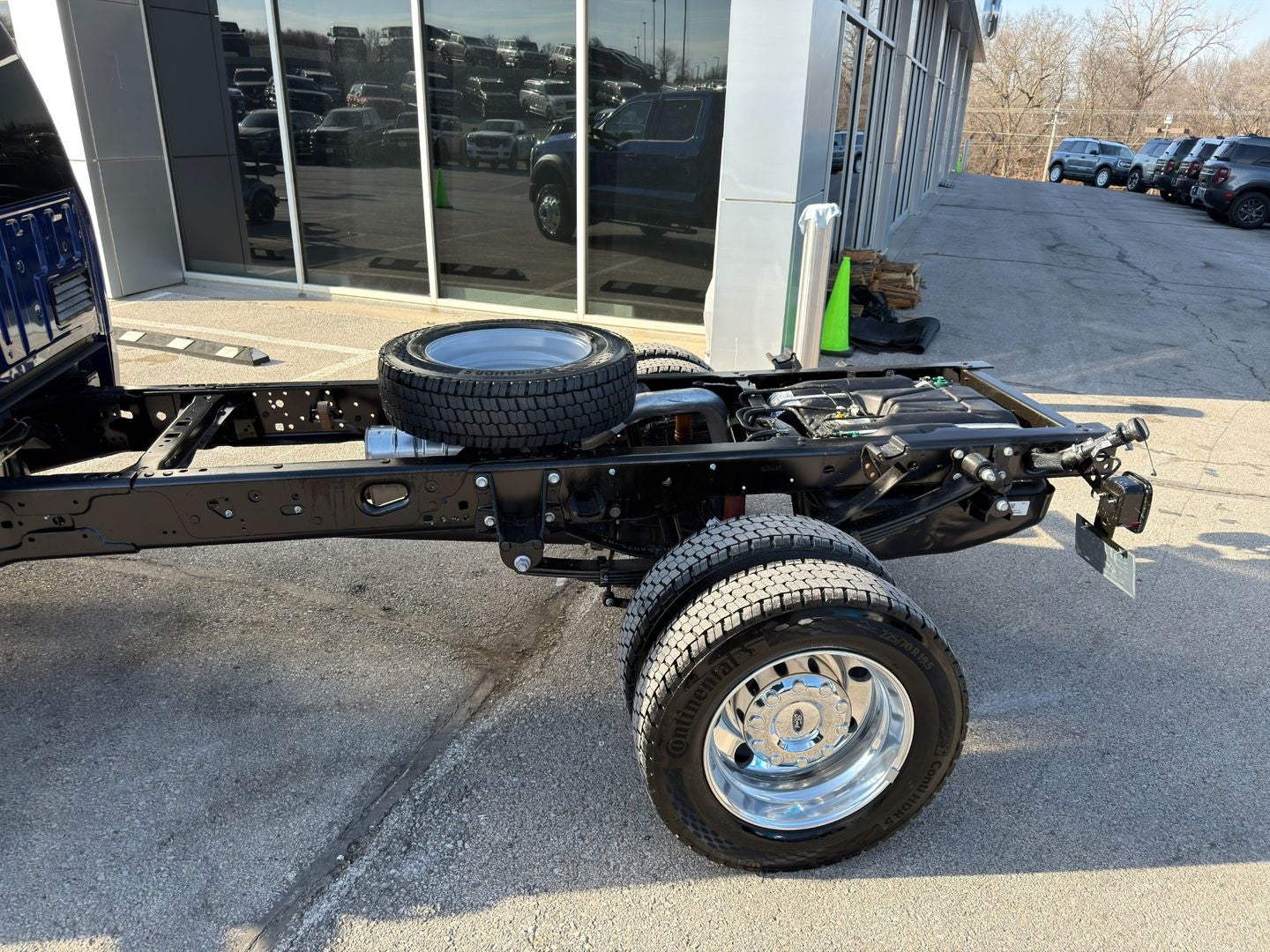 2026 Ford Chassis Cab F-450® LARIAT®