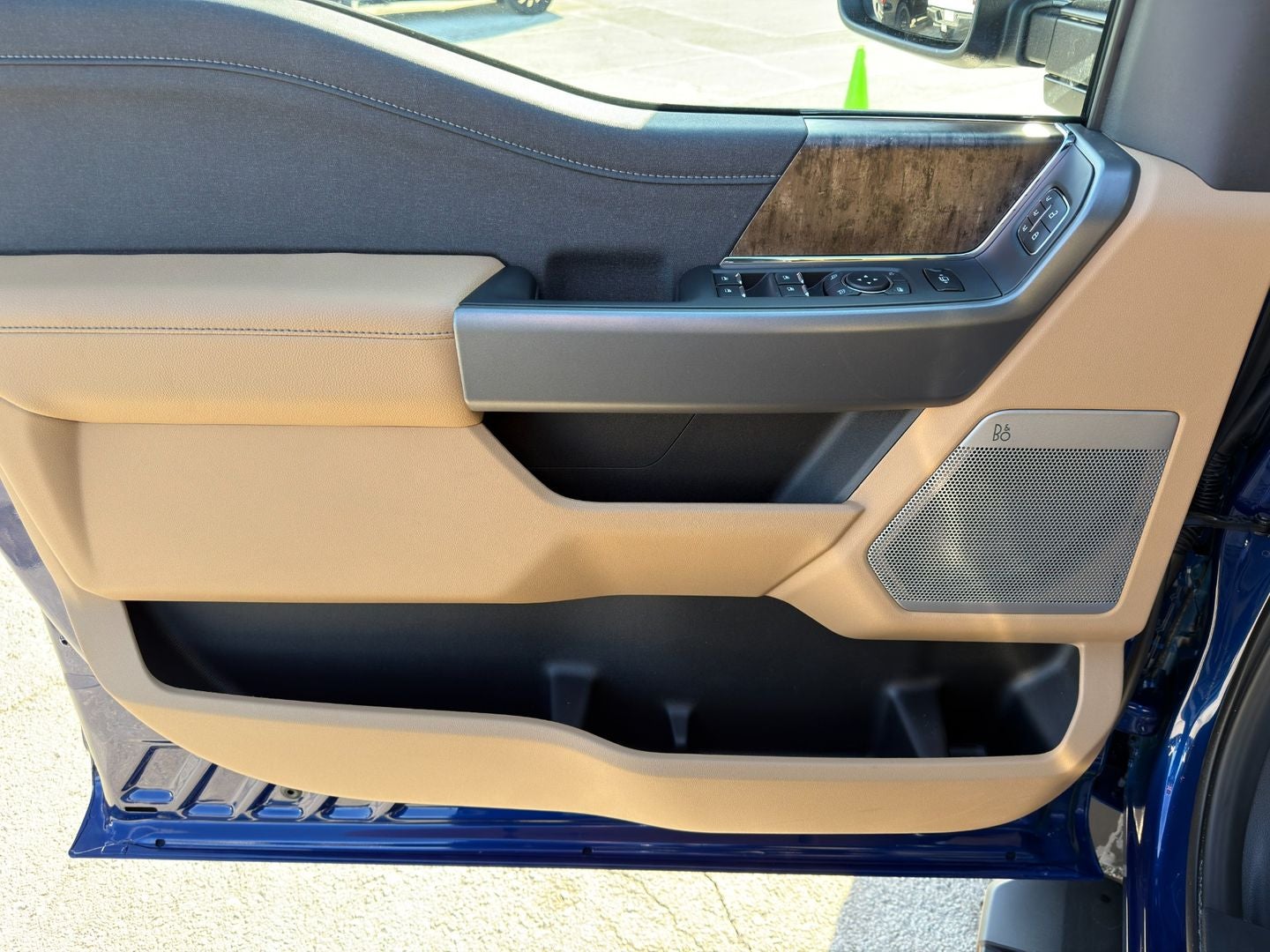 2026 Ford Chassis Cab F-450® LARIAT®