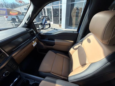 2026 Ford Chassis Cab F-450® LARIAT®