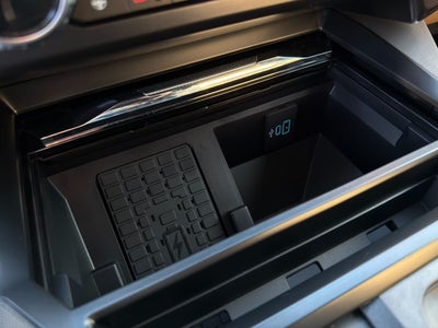 2026 Ford Chassis Cab F-450® LARIAT®