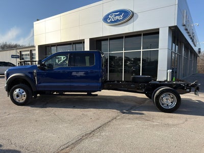 2026 Ford Chassis Cab F-450® LARIAT®