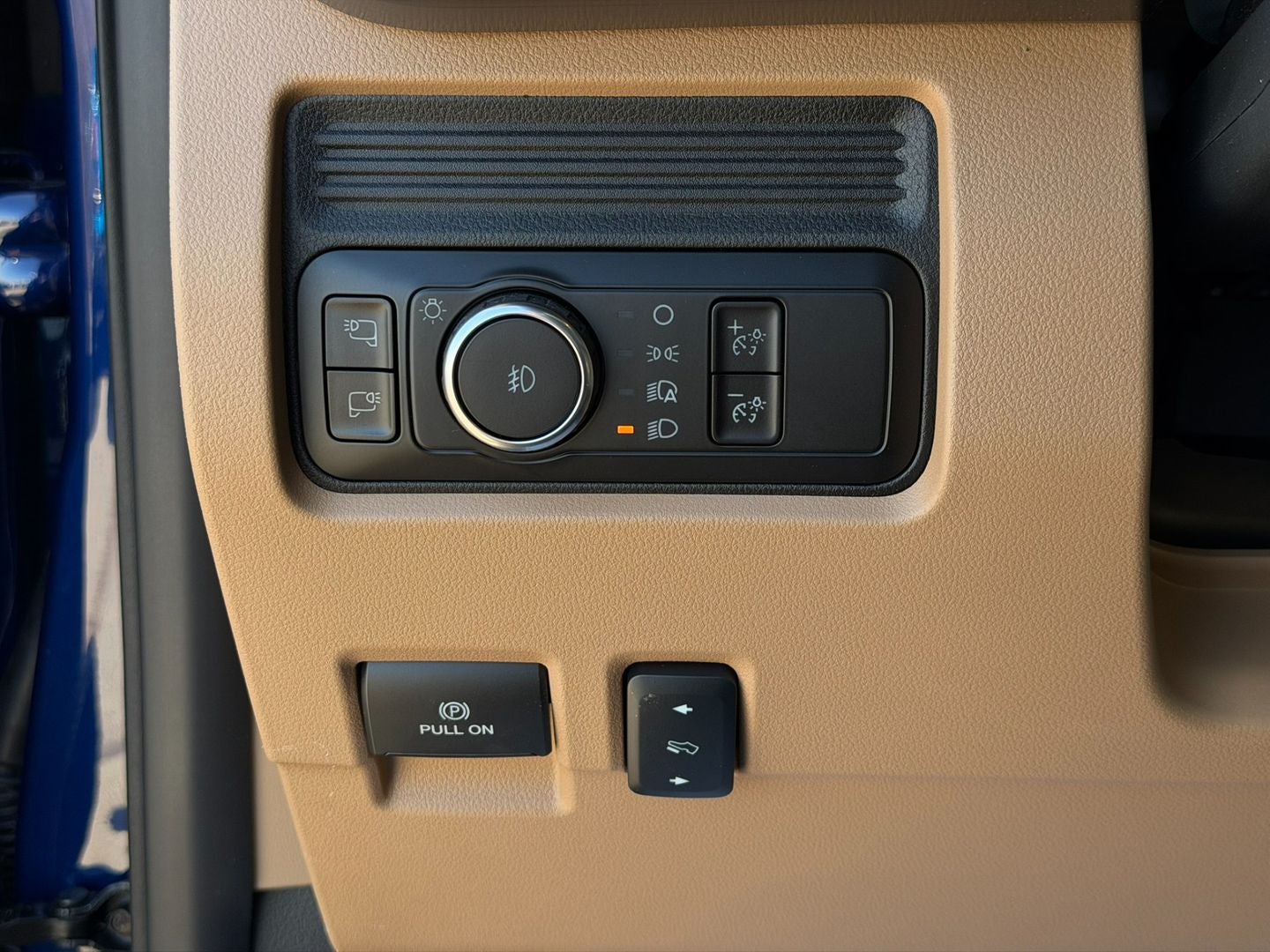 2026 Ford Chassis Cab F-450® LARIAT®