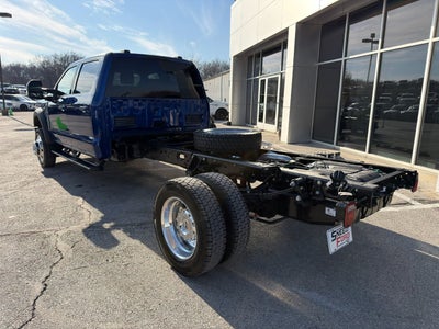 2026 Ford Chassis Cab F-450® LARIAT®