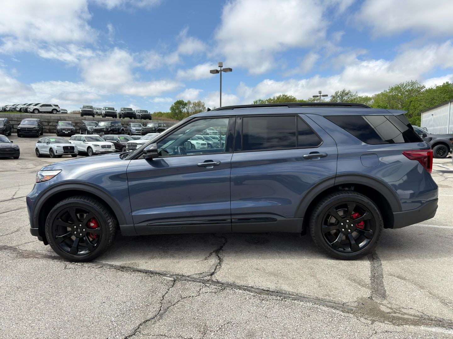 2021 Ford Explorer ST