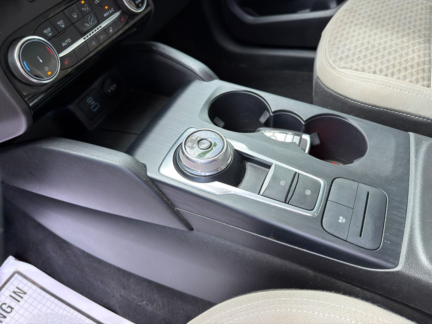 2022 Ford Escape SE Hybrid