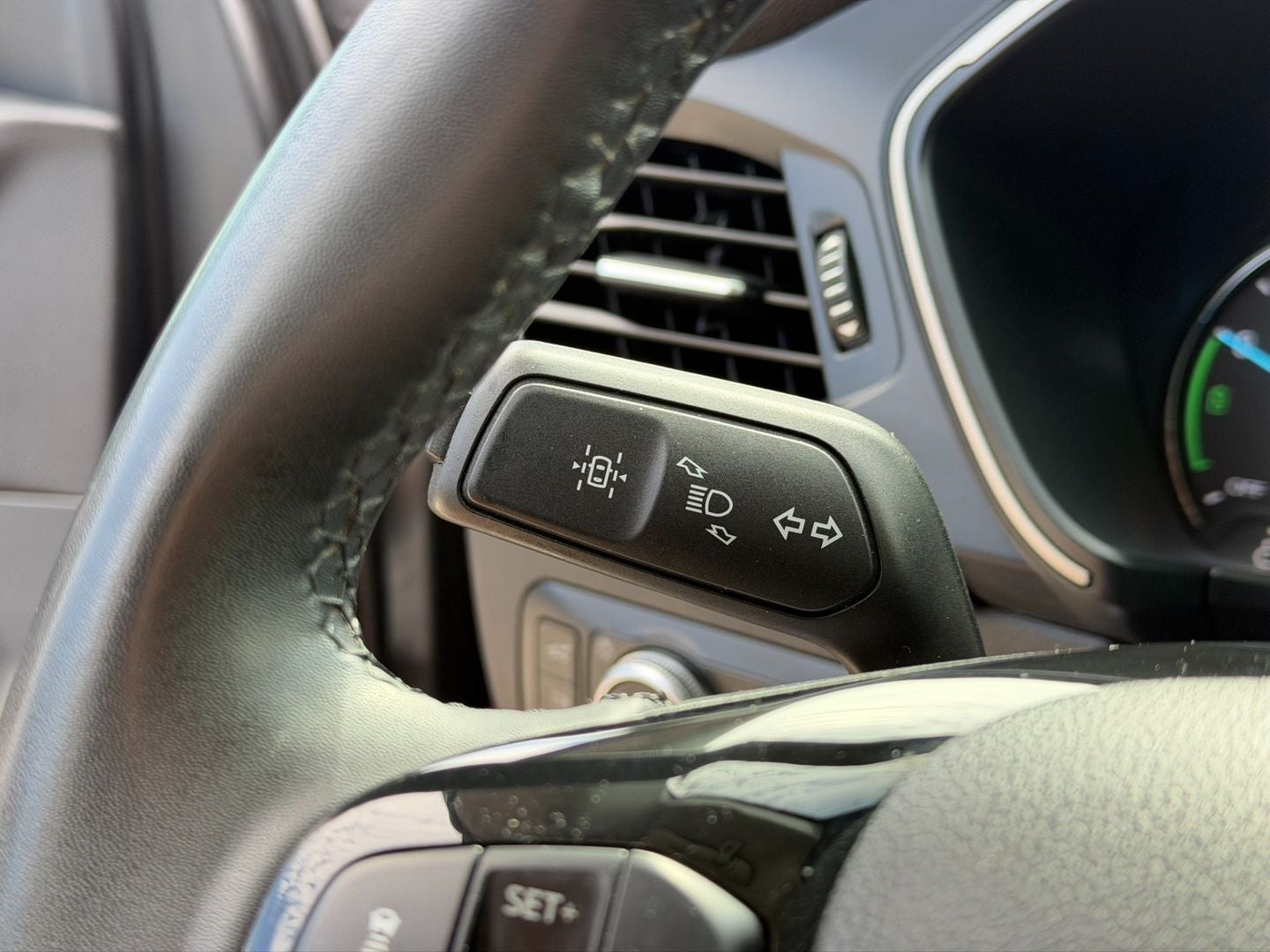 2022 Ford Escape SE Hybrid