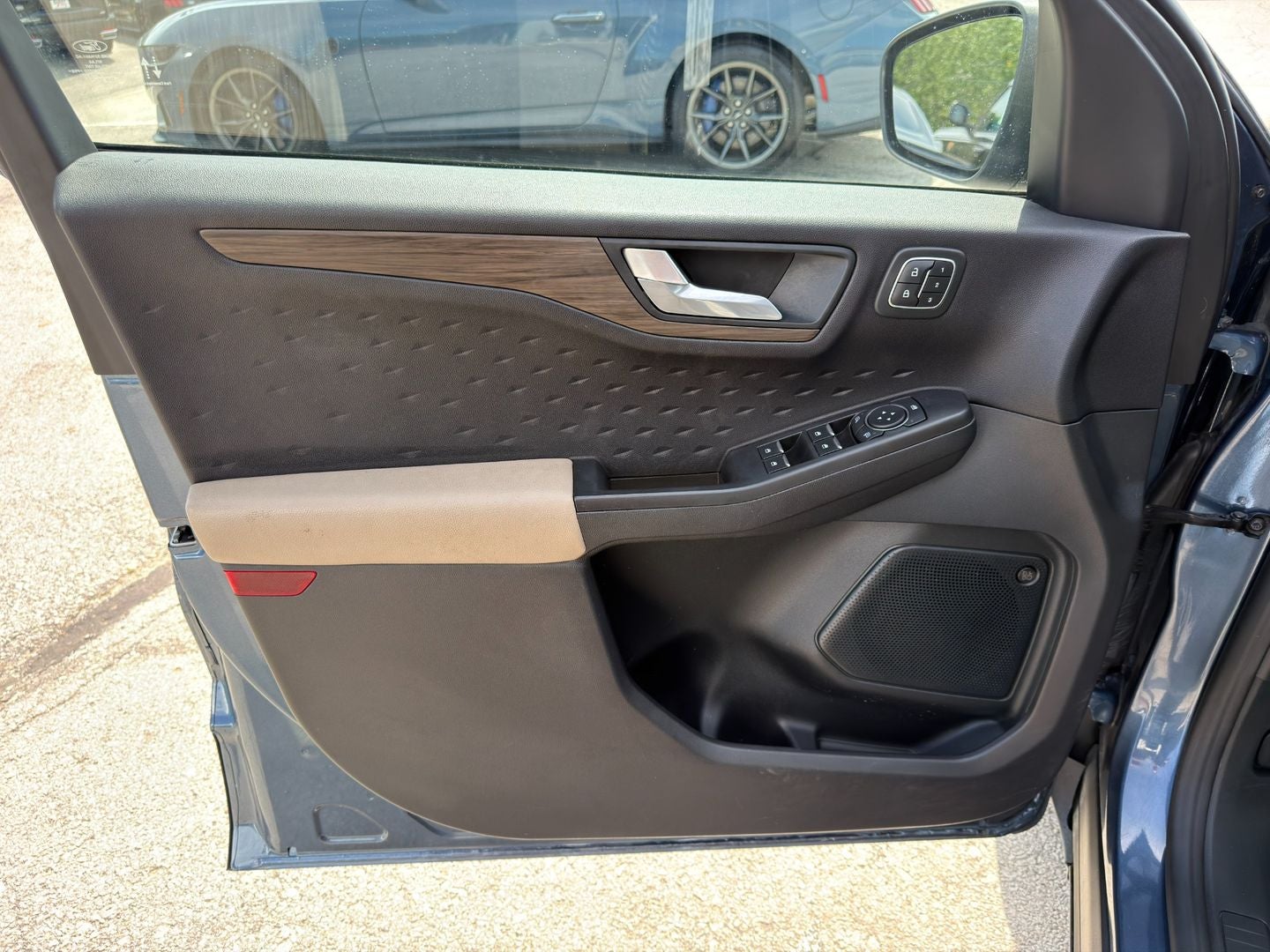 2020 Ford Escape Titanium Hybrid