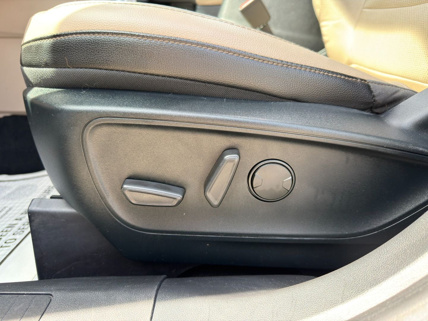 2020 Ford Escape Titanium Hybrid