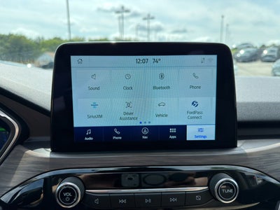 2020 Ford Escape Titanium Hybrid