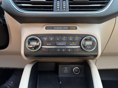 2020 Ford Escape Titanium Hybrid
