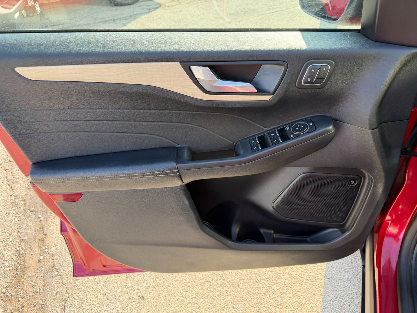 2022 Ford Escape Titanium Hybrid