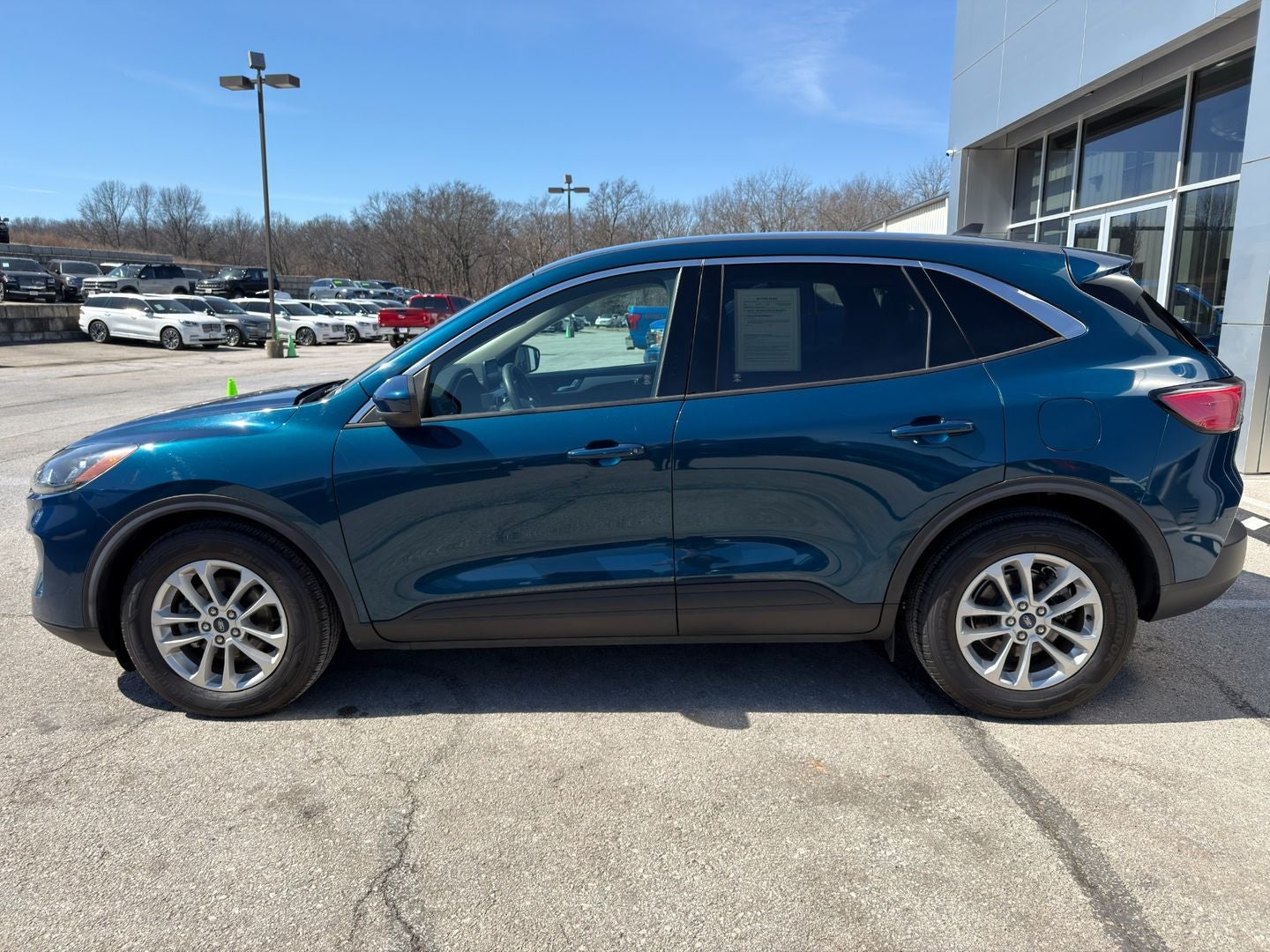 2020 Ford Escape SE
