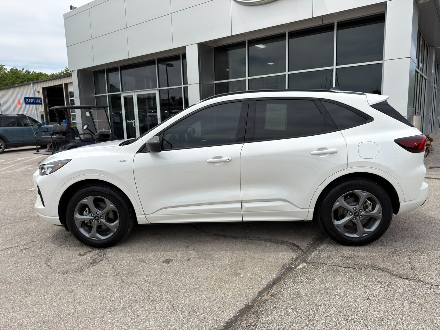 2024 Ford Escape ST-Line