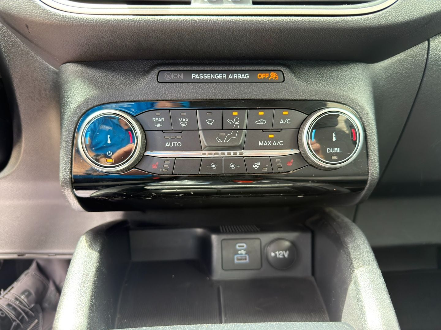 2022 Ford Escape SE Hybrid
