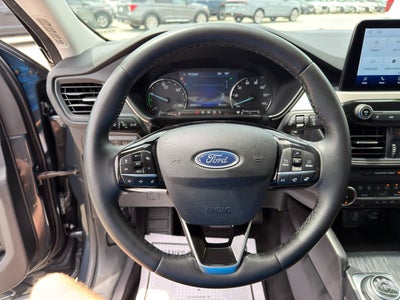 2022 Ford Escape SE Hybrid
