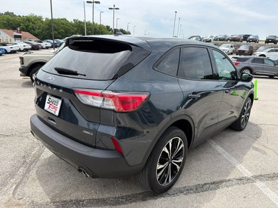 2022 Ford Escape SE Hybrid