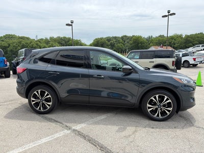 2022 Ford Escape SE Hybrid