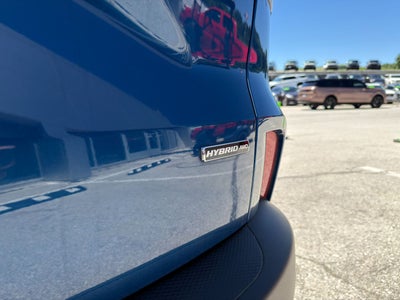 2022 Ford Escape Titanium Hybrid