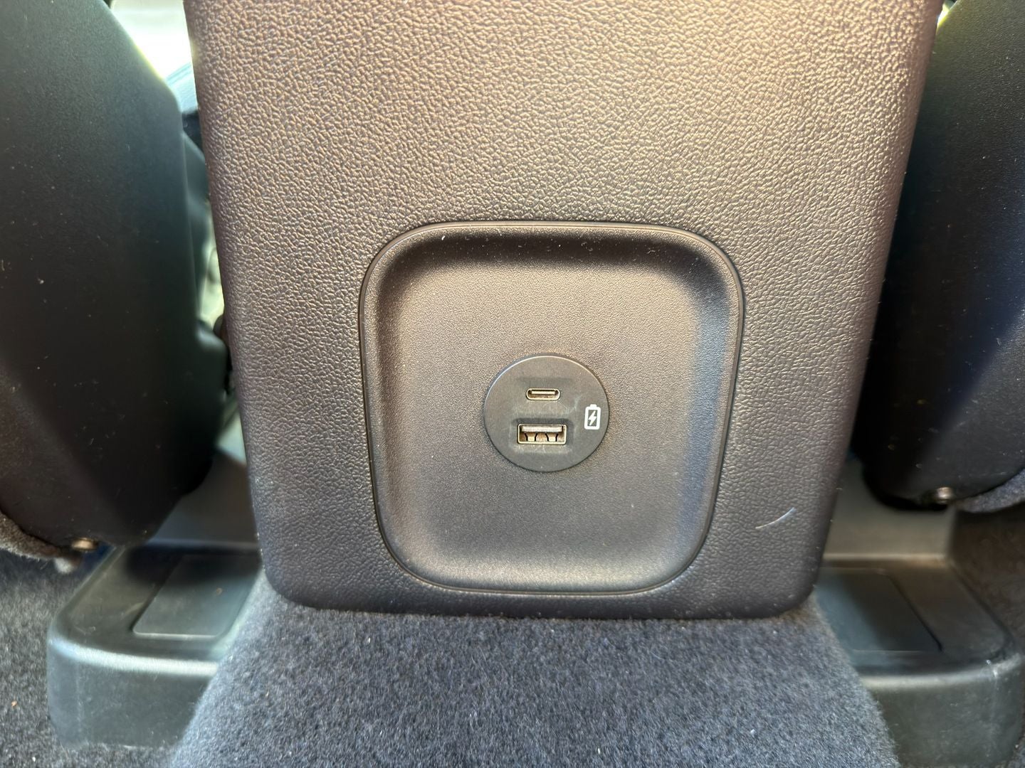 2022 Ford Escape Titanium Hybrid