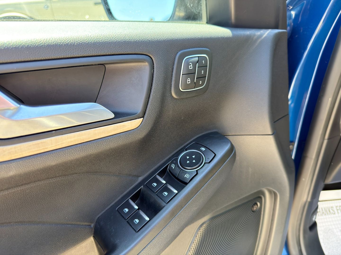 2022 Ford Escape Titanium Hybrid