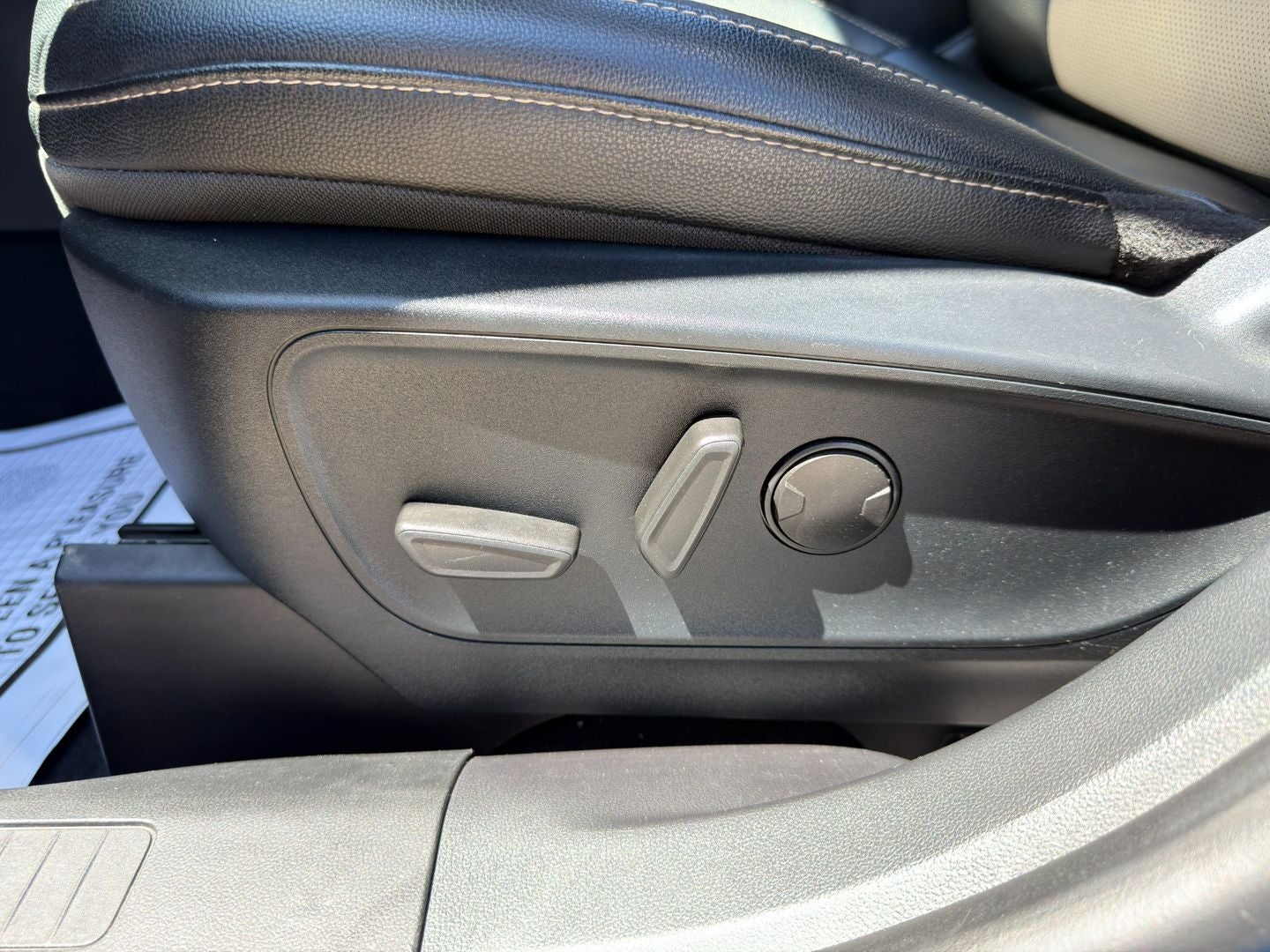 2022 Ford Escape Titanium Hybrid