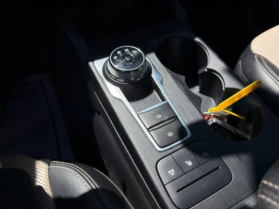 2022 Ford Escape Titanium Hybrid