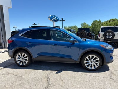 2022 Ford Escape Titanium Hybrid