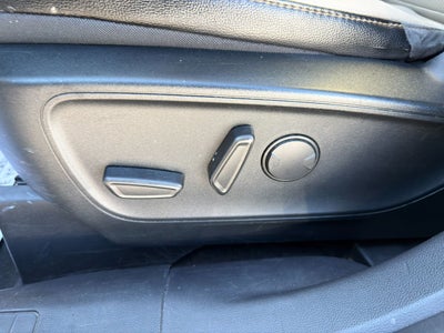 2020 Ford Escape Titanium Hybrid