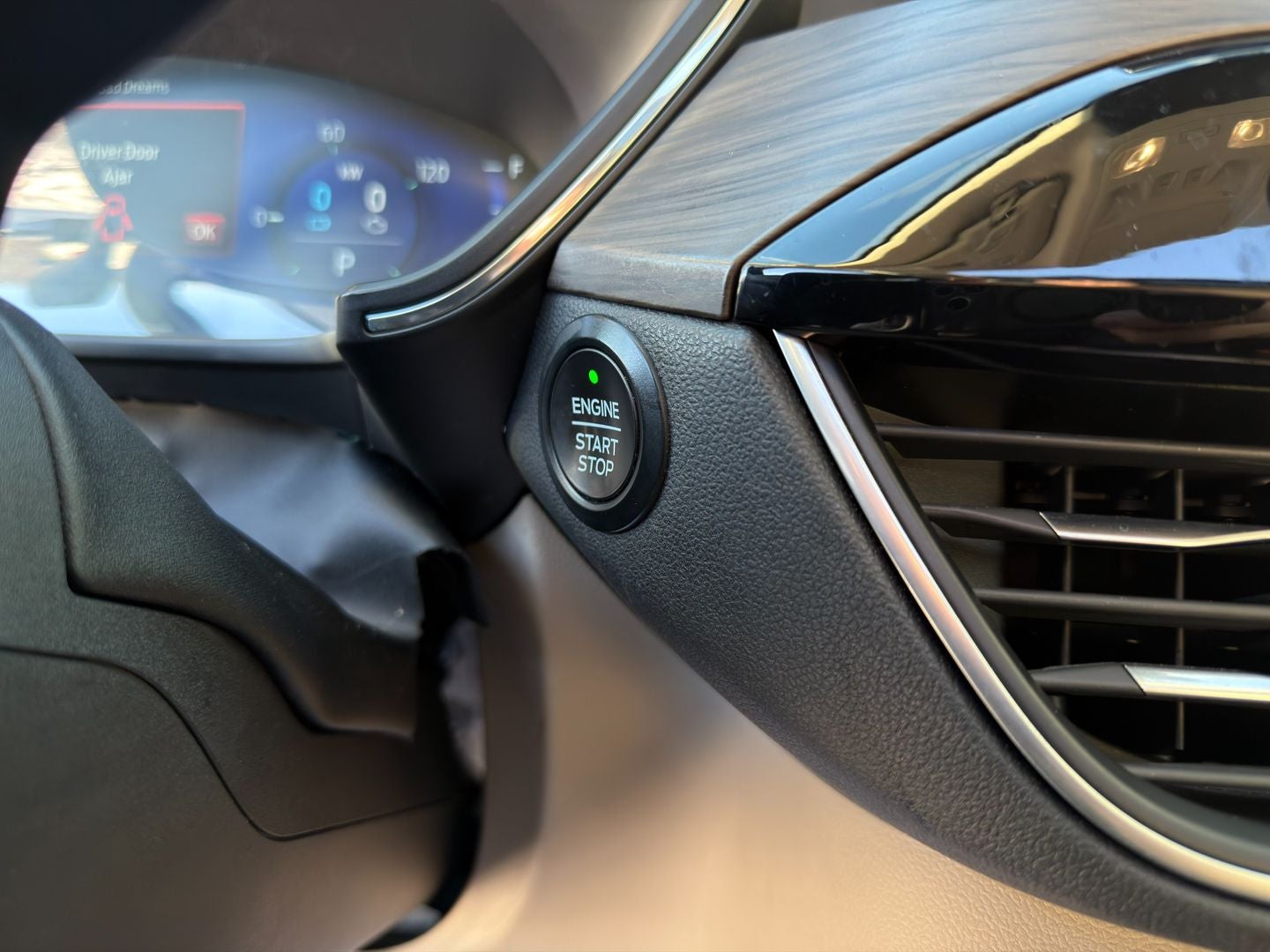 2020 Ford Escape Titanium Hybrid