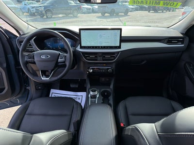 2025 Ford Escape Platinum