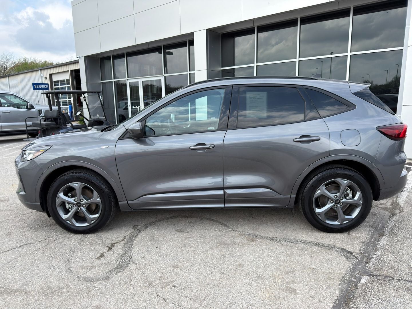 2024 Ford Escape ST-Line Select