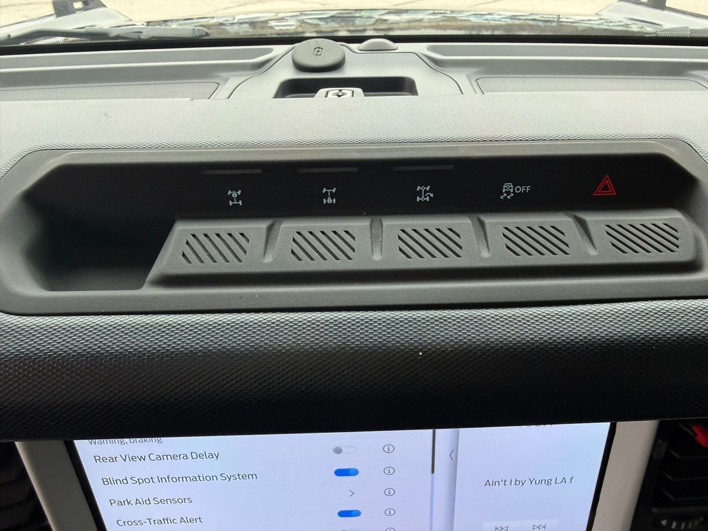 2024 Ford Bronco Heritage Edition