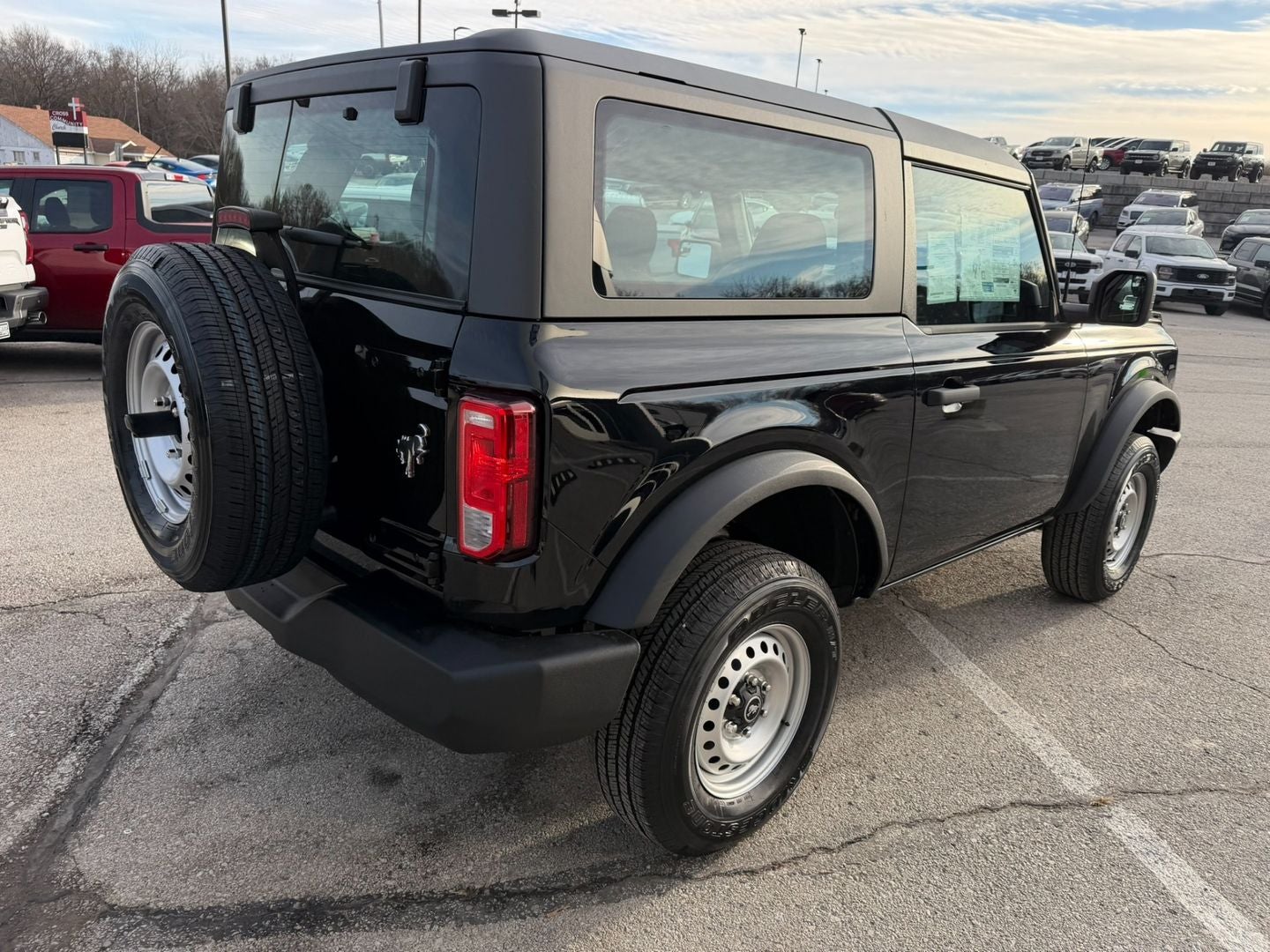2025 Ford Bronco Base
