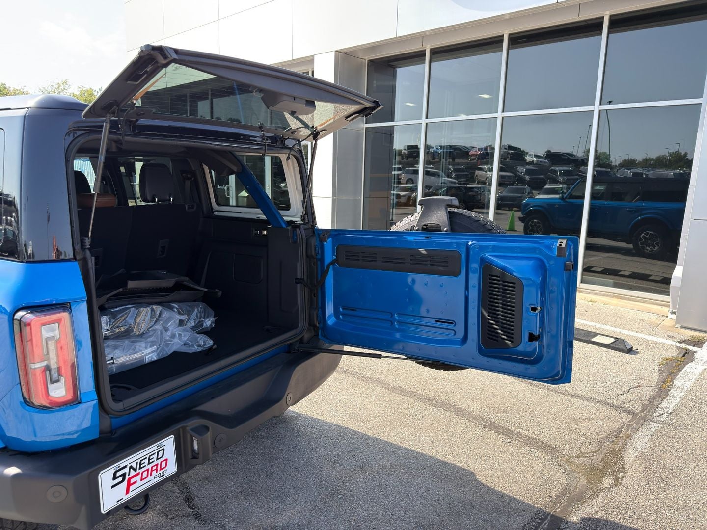 2024 Ford Bronco Outer Banks