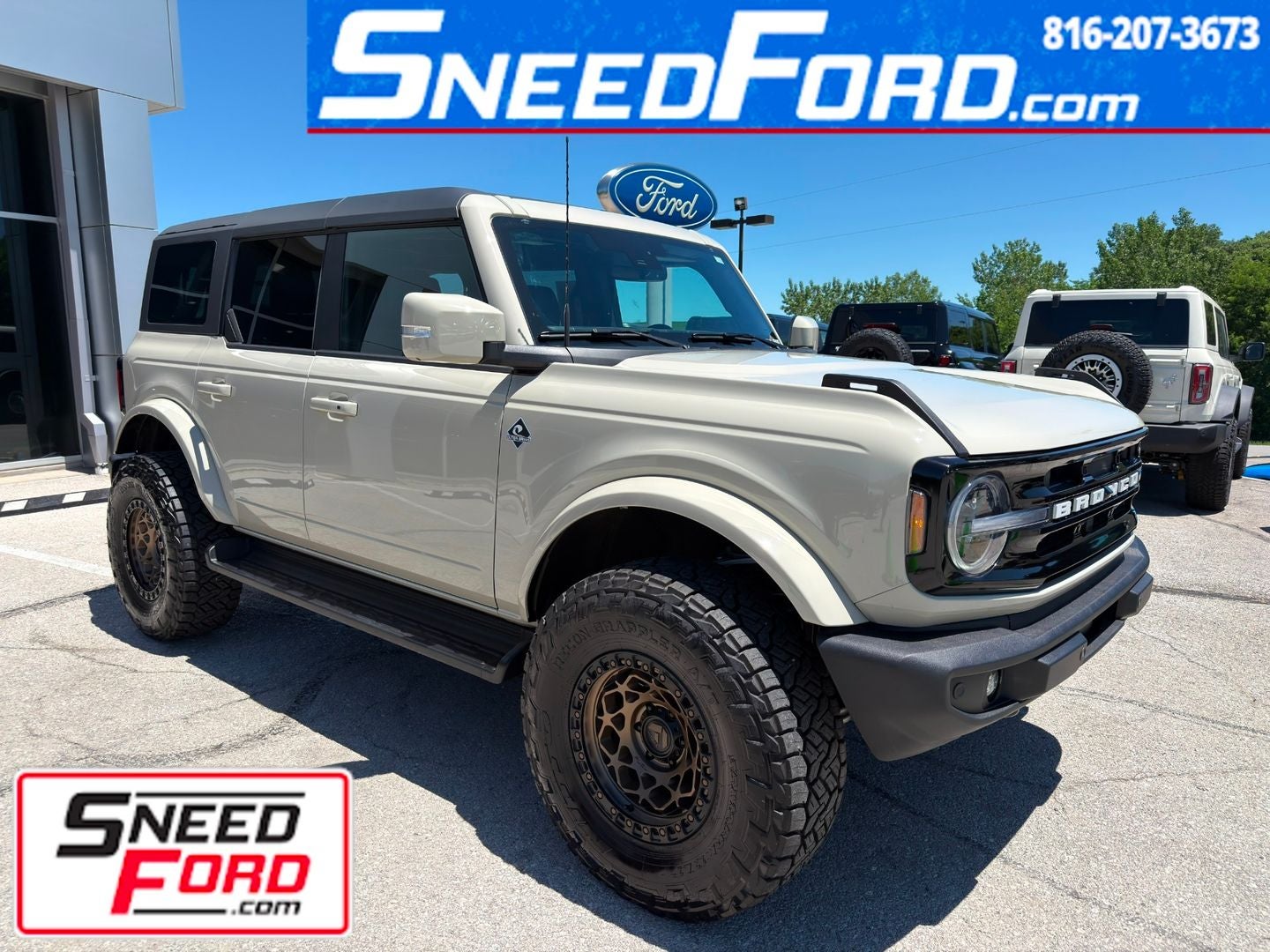 2025 Ford Bronco Outer Banks