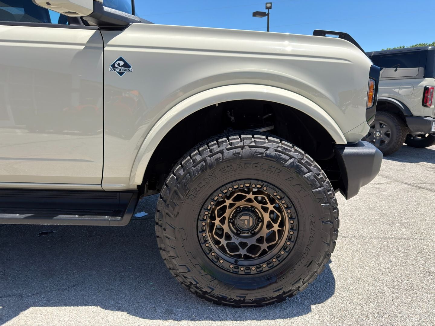 2025 Ford Bronco Outer Banks