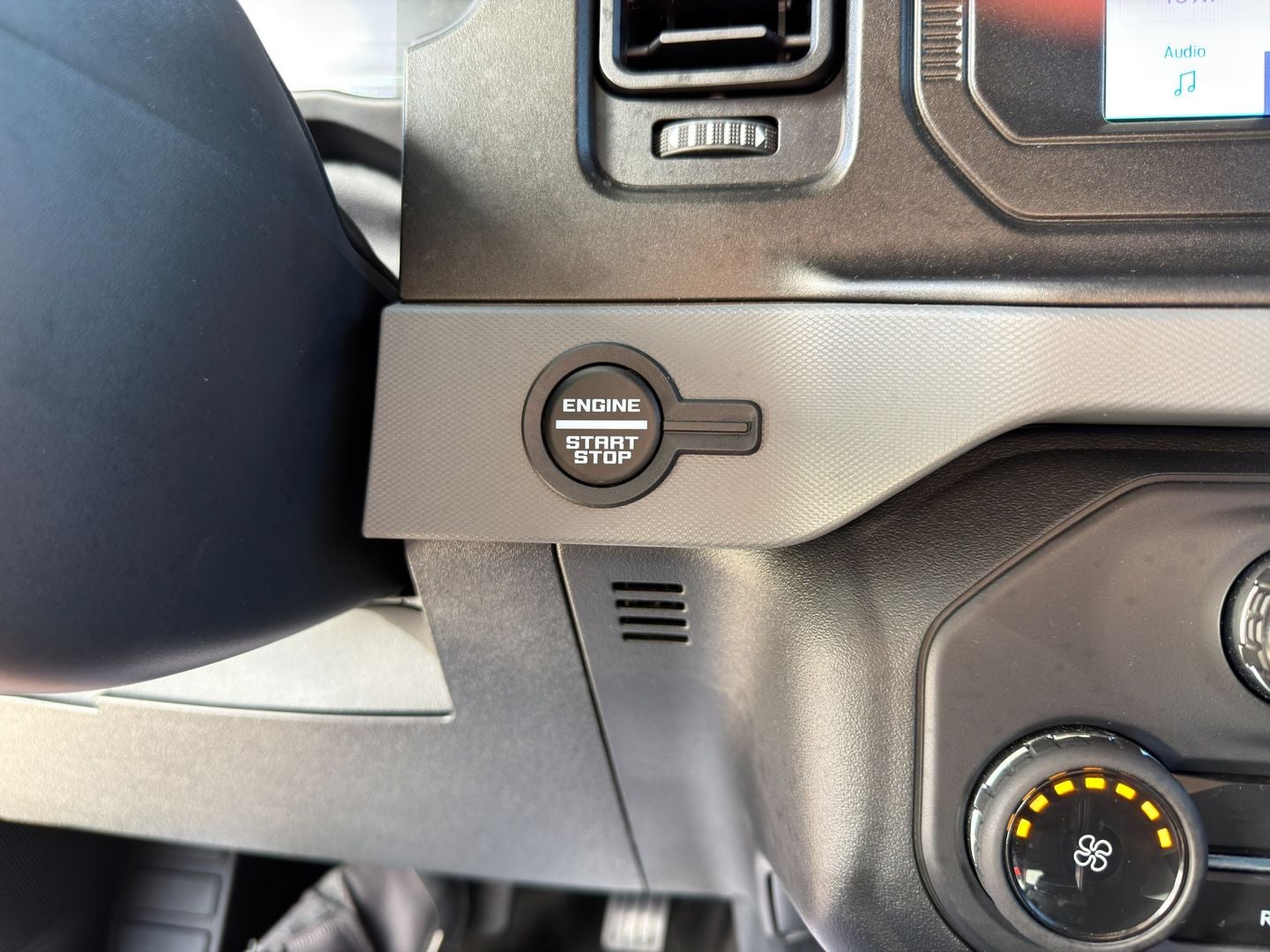 2023 Ford Bronco Base Advanced