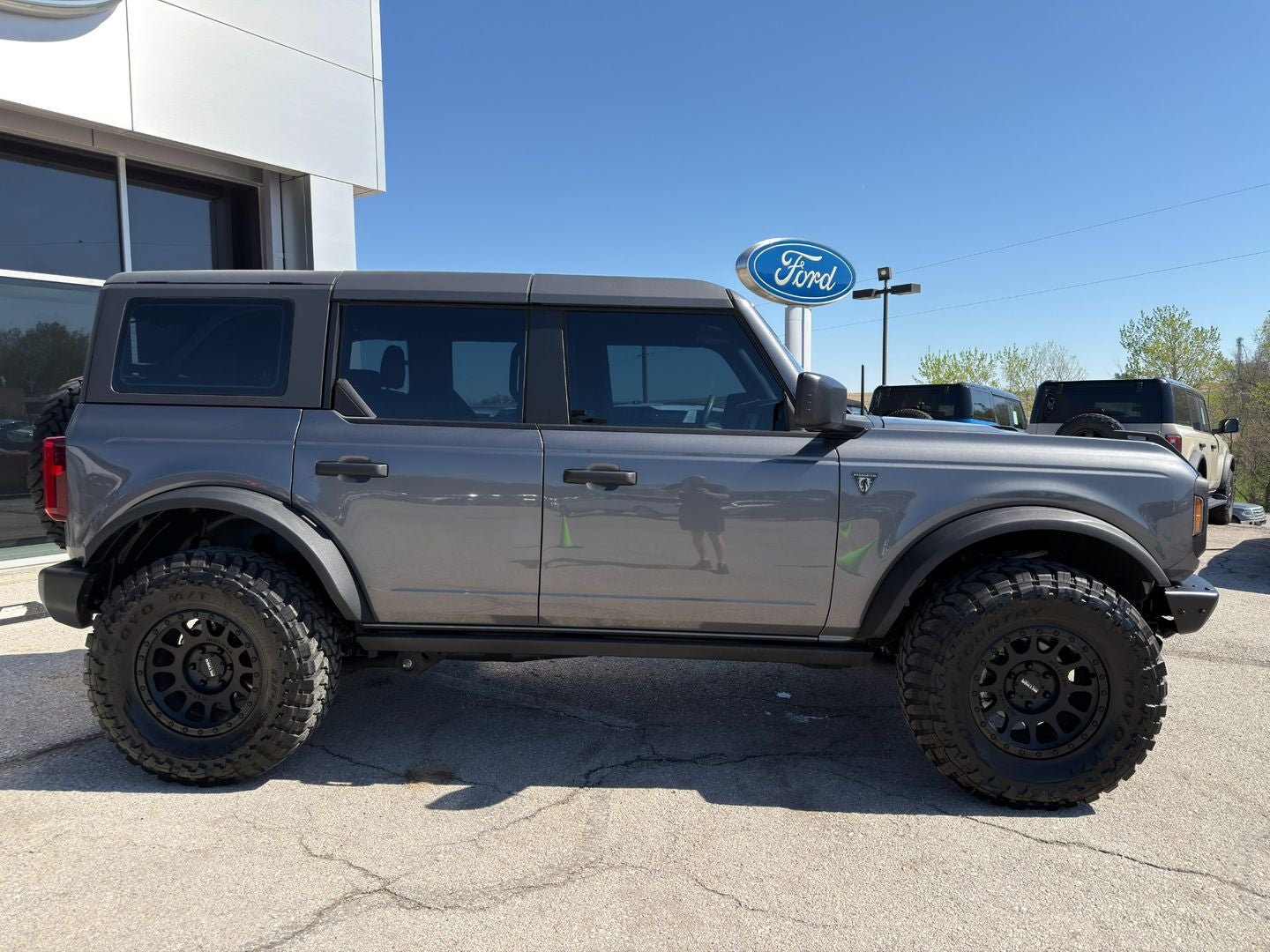 2023 Ford Bronco Base Advanced