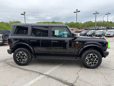 2026 Ford Bronco Outer Banks®