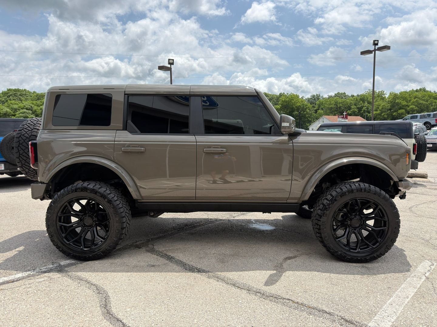 2025 Ford Bronco Outer Banks