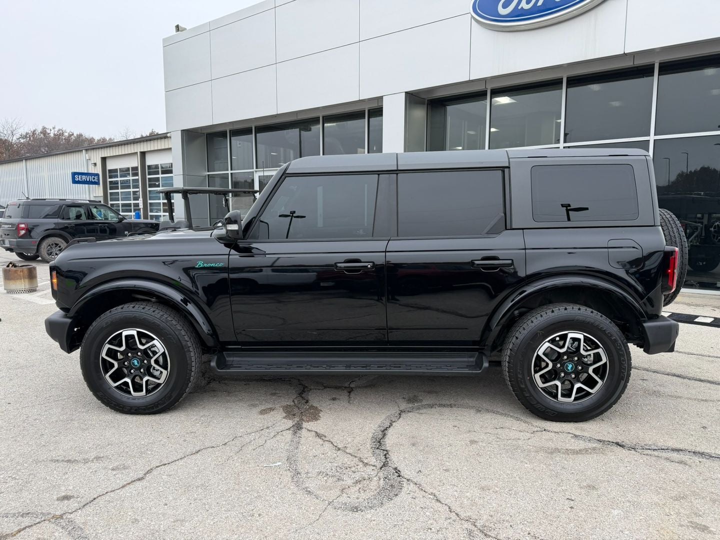 2025 Ford Bronco Outer Banks