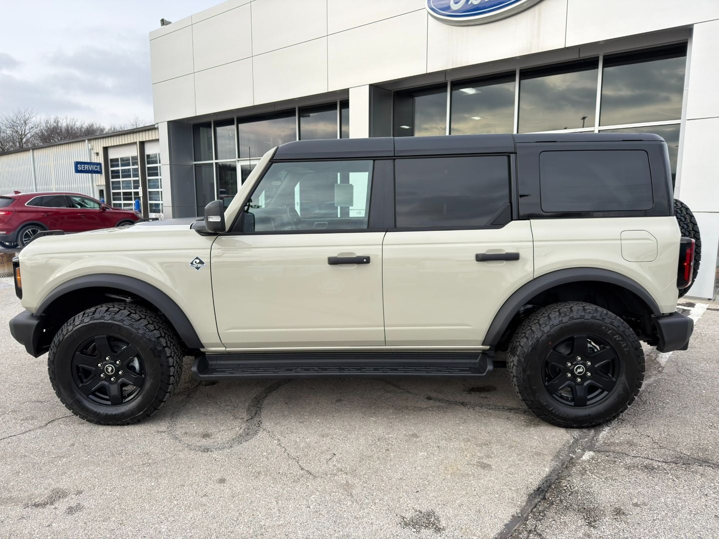 2025 Ford Bronco Outer Banks®