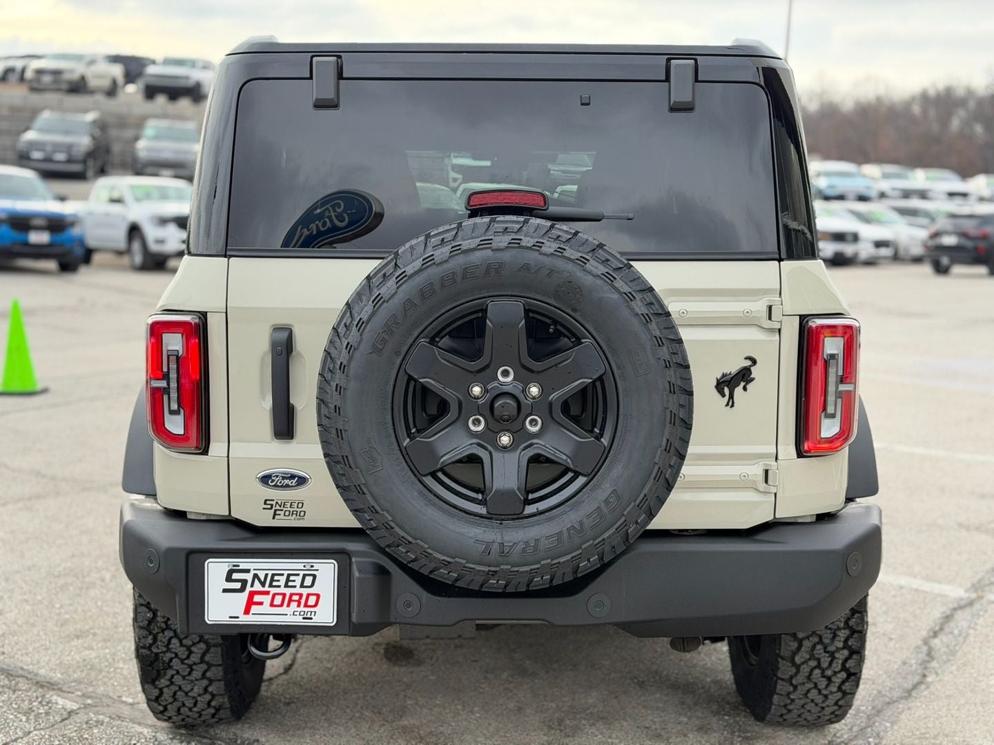 2025 Ford Bronco Outer Banks®