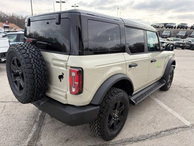 2025 Ford Bronco Outer Banks®